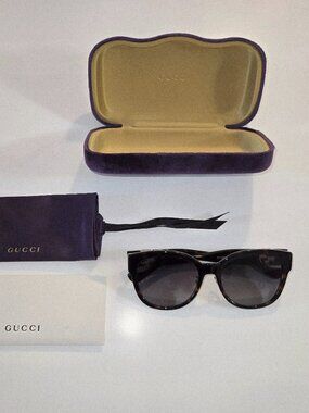 Gucci Sunglasses Women's Havana/Grey Gradient Cat Eye